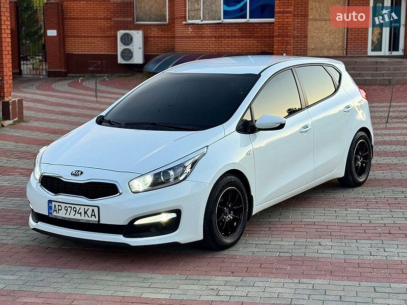 Хэтчбек Kia Ceed 2018 в Запорожье