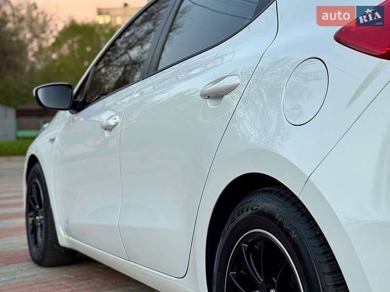 Хэтчбек Kia Ceed 2018 в Запорожье