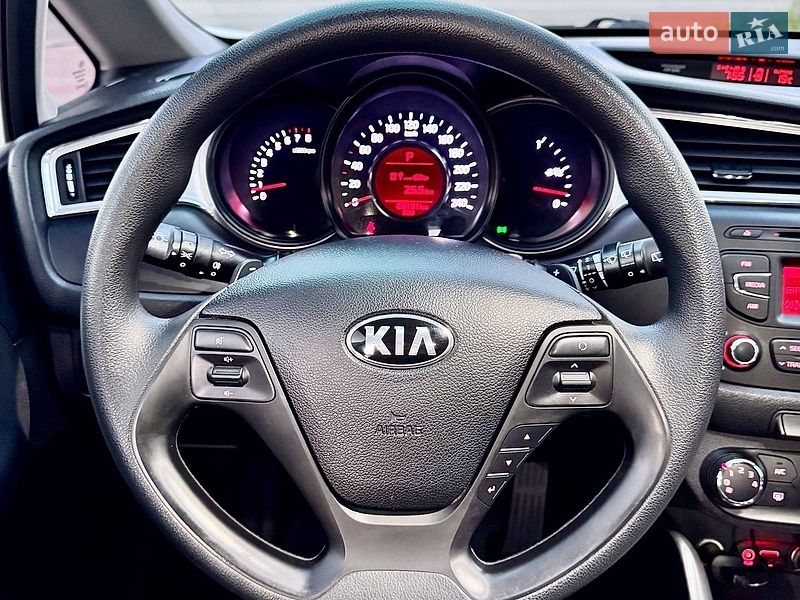 Хэтчбек Kia Ceed 2018 в Запорожье