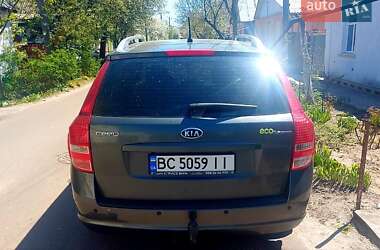 Kia Ceed  2010