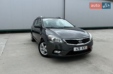 Kia Ceed  2011