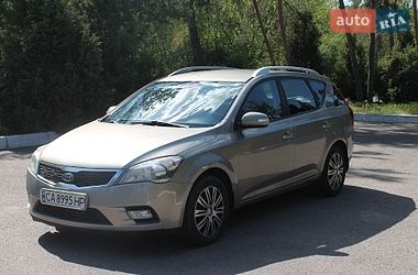 Kia Ceed  2010