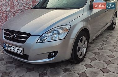 Kia Ceed  2008