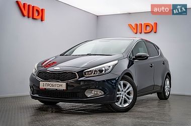 Kia Ceed  2012