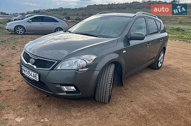 Kia Ceed  2010