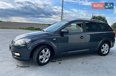 Kia Ceed  2011