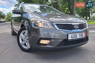 Kia Ceed  2011