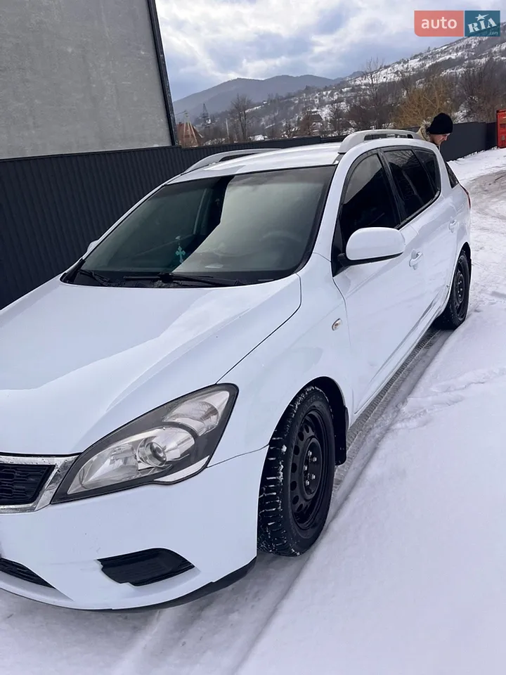 2011 Kia Cee'd - мініатюра 3