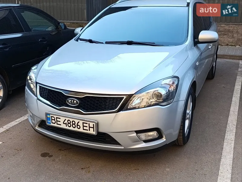 Kia Ceed 2012