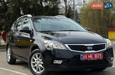 Kia Ceed  2011