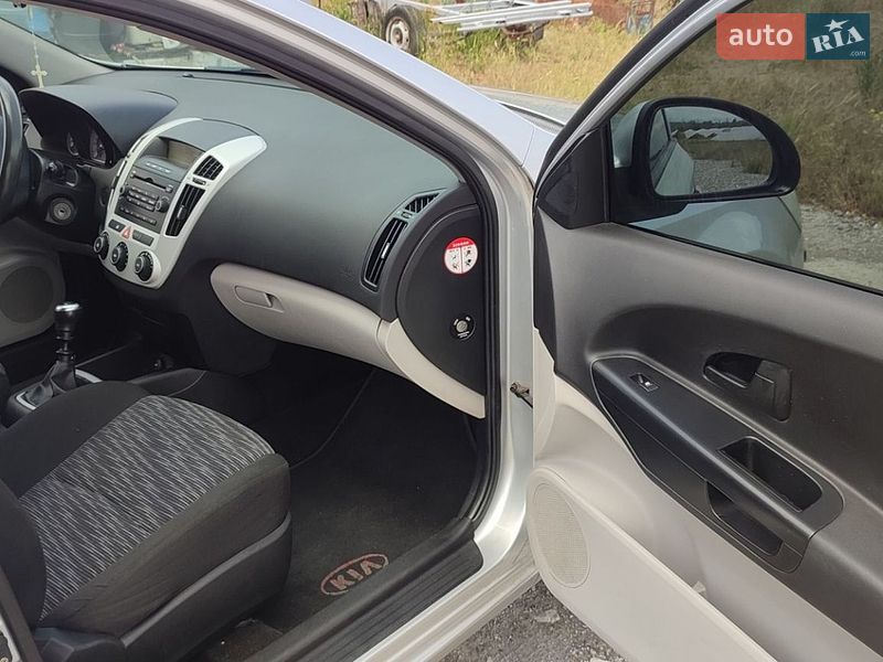Універсал Kia Ceed 2008 в Запоріжжі фото 6 Універсал Kia Ceed 2008 в Запоріжжі