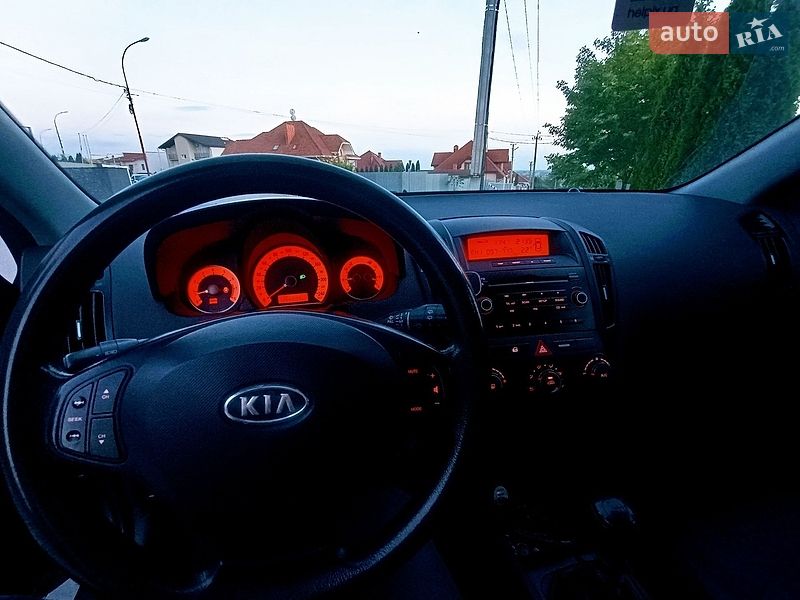 Універсал Kia Ceed 2008 в Ужгороді