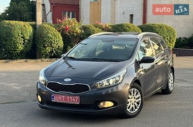 Kia Ceed  2012
