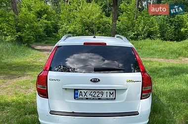 Универсал Kia Ceed 2010 в Дергачах