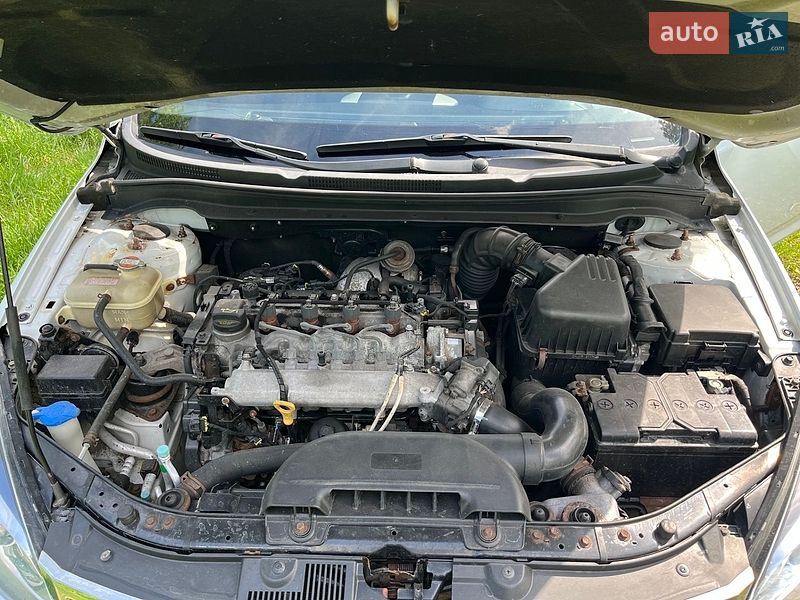 Универсал Kia Ceed 2010 в Дергачах