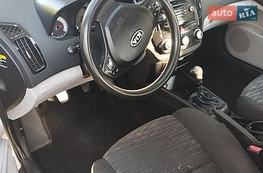 Хетчбек Kia Ceed 2009 в Львові фото 3 Хетчбек Kia Ceed 2009 в Львові