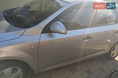 Хетчбек Kia Ceed 2009 в Львові фото 4 Хетчбек Kia Ceed 2009 в Львові