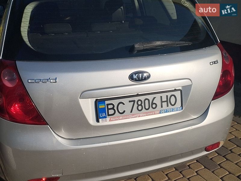 Хетчбек Kia Ceed 2009 в Львові фото 2 Хетчбек Kia Ceed 2009 в Львові