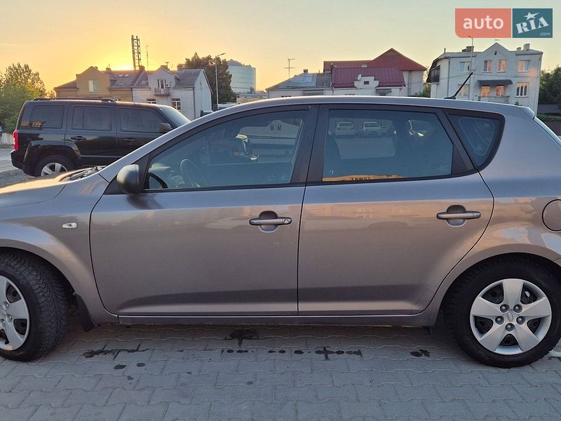 Хэтчбек Kia Ceed 2012 в Львове фото 2 Хэтчбек Kia Ceed 2012 в Львове