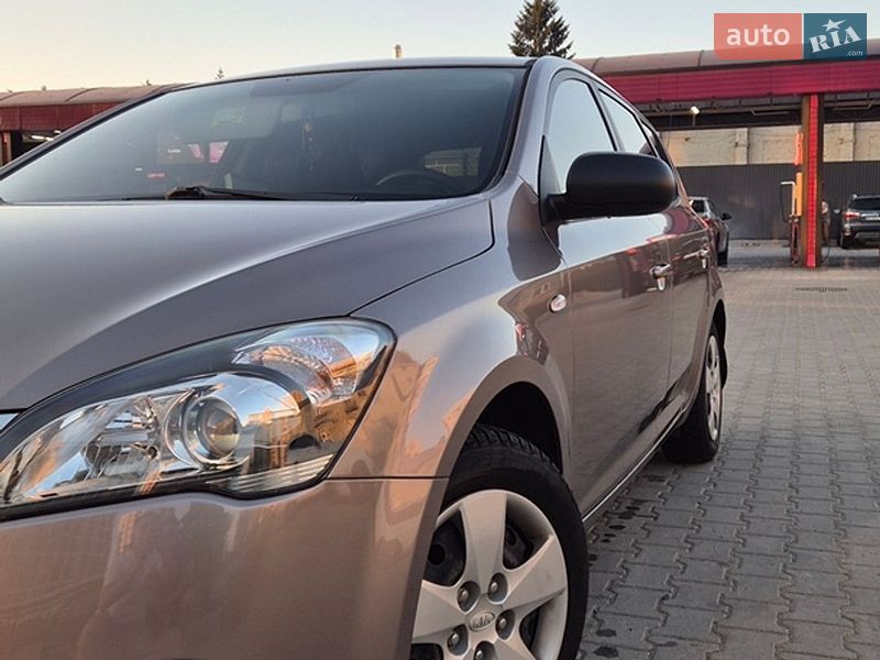 Хэтчбек Kia Ceed 2012 в Львове фото 3 Хэтчбек Kia Ceed 2012 в Львове