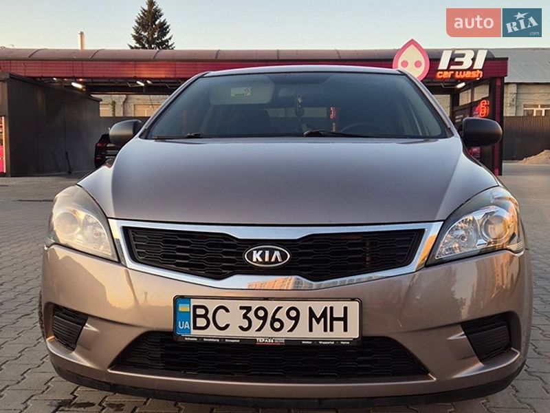Хэтчбек Kia Ceed 2012 в Львове фото 6 Хэтчбек Kia Ceed 2012 в Львове
