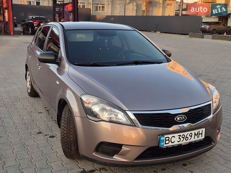 Хэтчбек Kia Ceed 2012 в Львове фото 8 Хэтчбек Kia Ceed 2012 в Львове