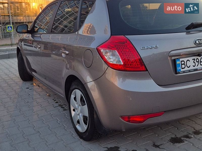 Хэтчбек Kia Ceed 2012 в Львове фото 16 Хэтчбек Kia Ceed 2012 в Львове