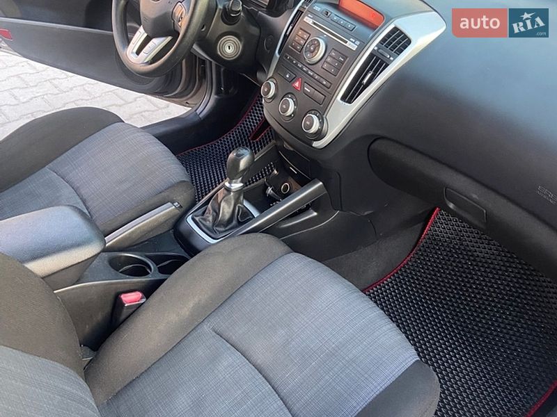 Хэтчбек Kia Ceed 2012 в Львове фото 22 Хэтчбек Kia Ceed 2012 в Львове