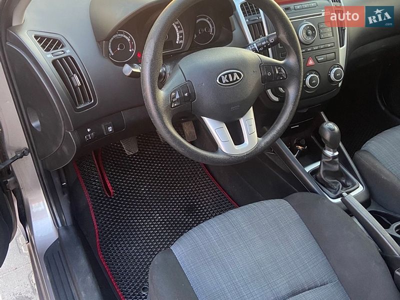 Хэтчбек Kia Ceed 2012 в Львове фото 24 Хэтчбек Kia Ceed 2012 в Львове