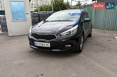 Хэтчбек Kia Ceed 2012 в Харькове