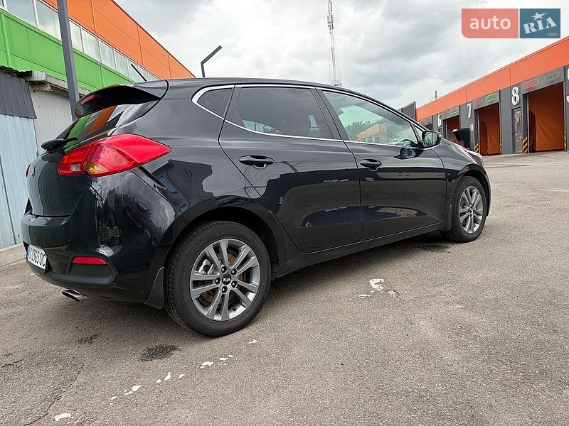 Хэтчбек Kia Ceed 2012 в Харькове