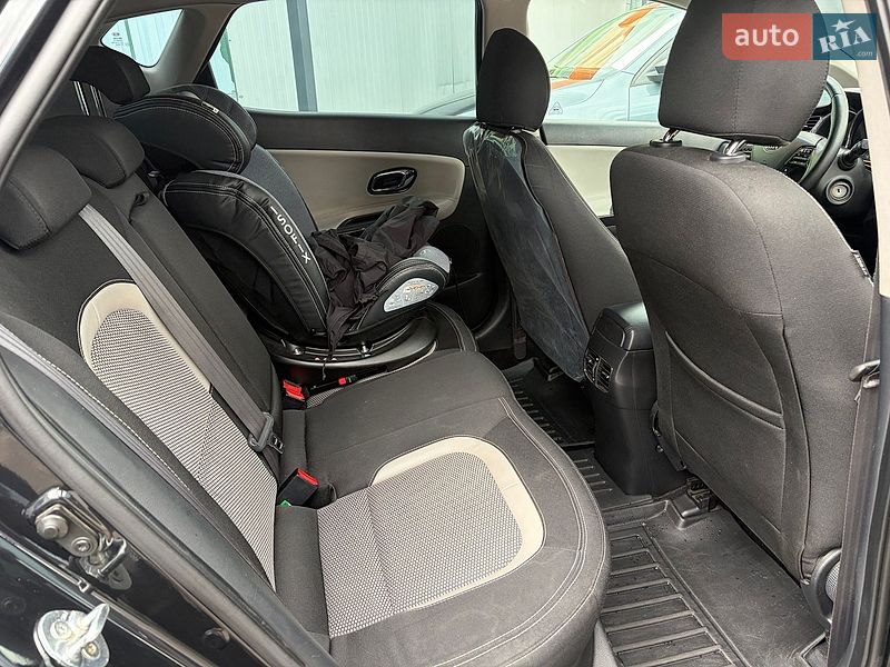 Хэтчбек Kia Ceed 2012 в Харькове