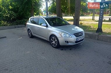 Универсал Kia Ceed 2008 в Коростене