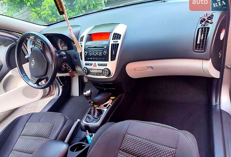 Kia Ceed 2008