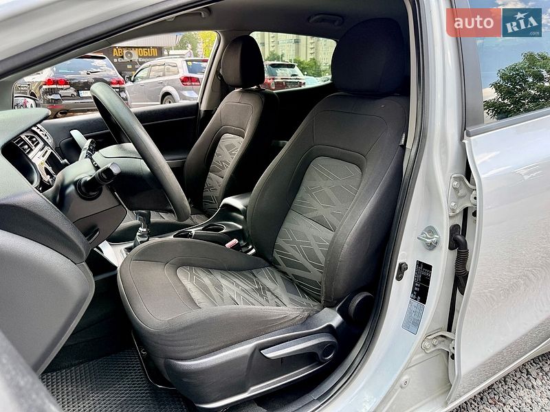 Хэтчбек Kia Ceed 2016 в Харькове