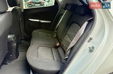 Хэтчбек Kia Ceed 2016 в Харькове