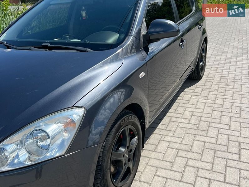 Хэтчбек Kia Ceed 2007 в Шепетовке