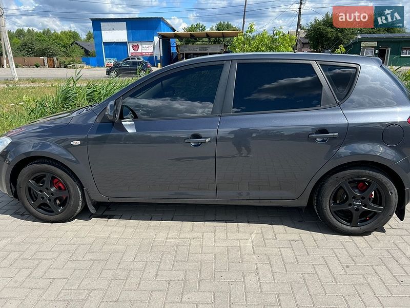 Хэтчбек Kia Ceed 2007 в Шепетовке