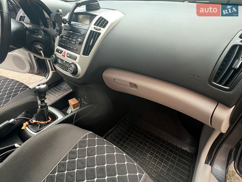 Хэтчбек Kia Ceed 2007 в Шепетовке