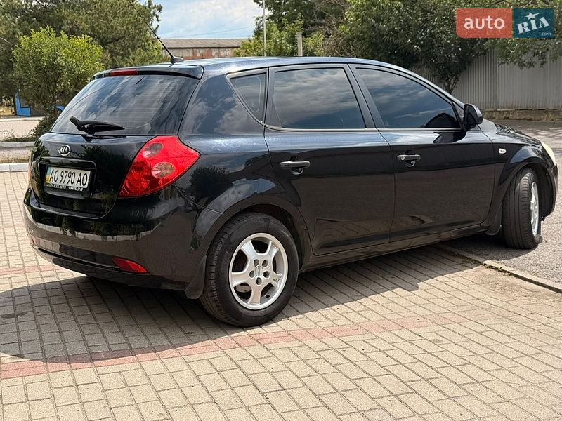 Хетчбек Kia Ceed 2008 в Ужгороді фото 8 Хетчбек Kia Ceed 2008 в Ужгороді