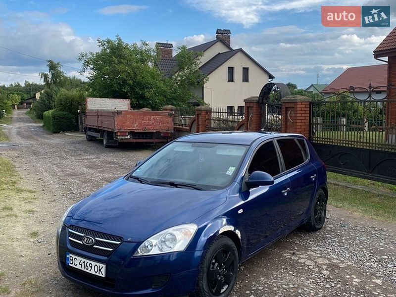 Хэтчбек Kia Ceed 2007 в Львове
