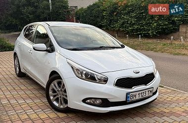 Kia Ceed  2012