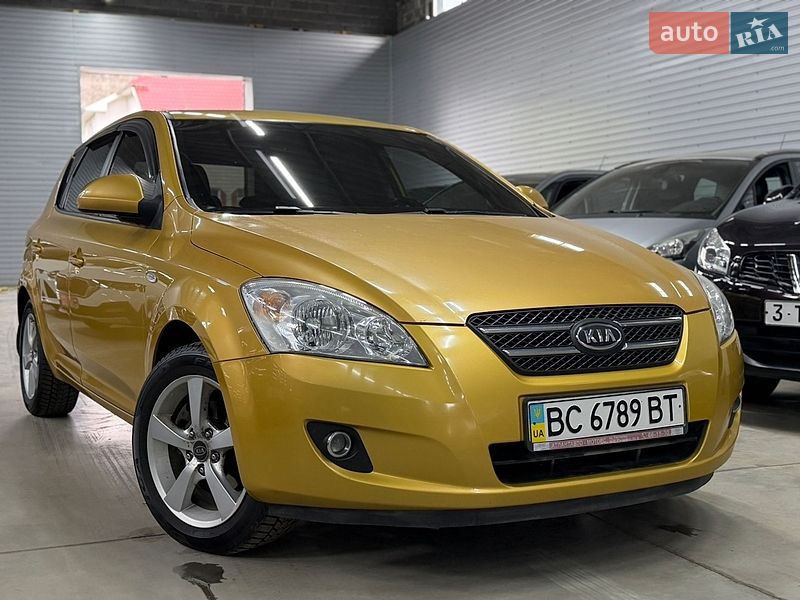 Хетчбек Kia Ceed 2008 в Стрию