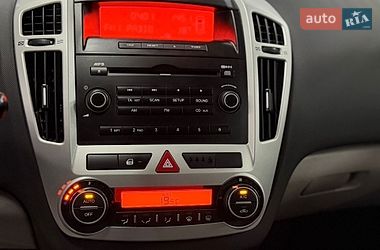 Хетчбек Kia Ceed 2008 в Стрию