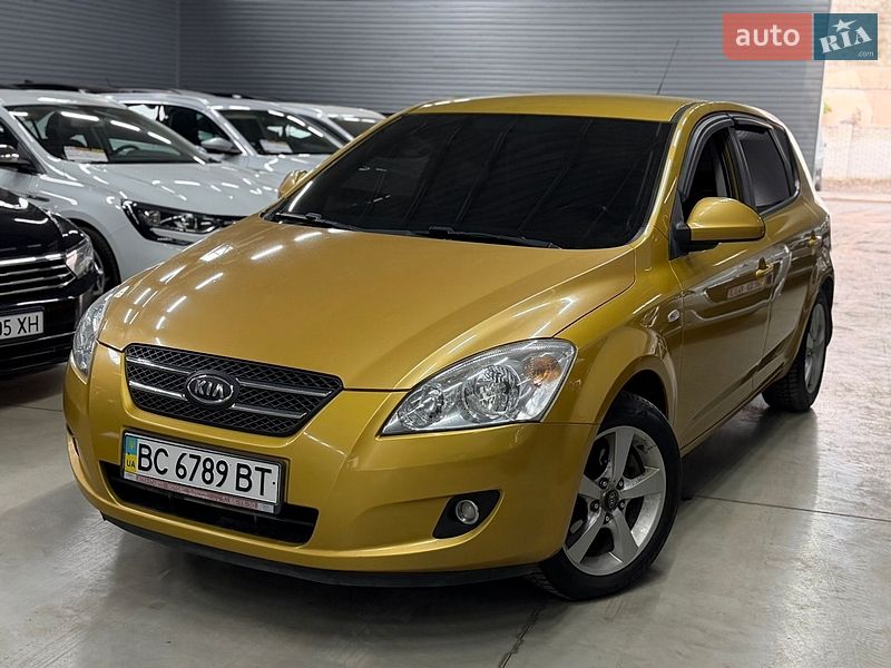 Хетчбек Kia Ceed 2008 в Стрию