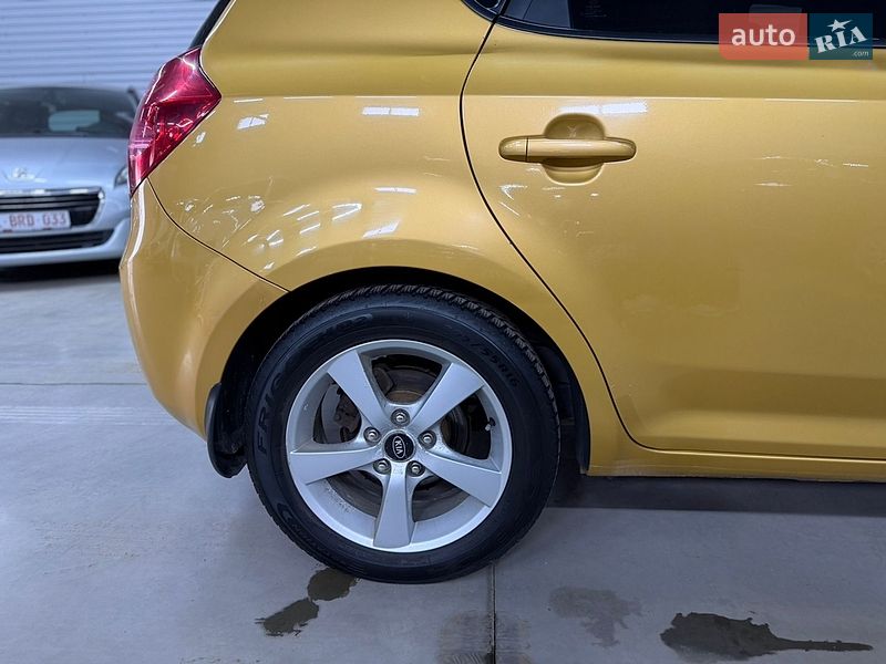 Хетчбек Kia Ceed 2008 в Стрию