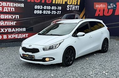 Kia Ceed  2014