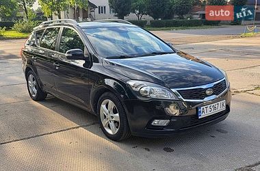 Kia Ceed  2011