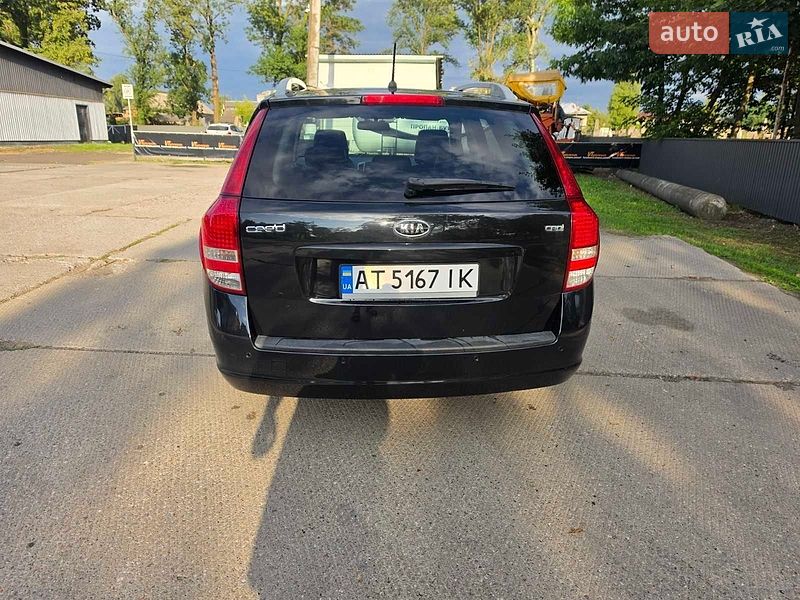 Універсал Kia Ceed 2011 в Коломиї