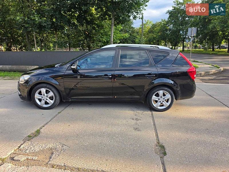Універсал Kia Ceed 2011 в Коломиї